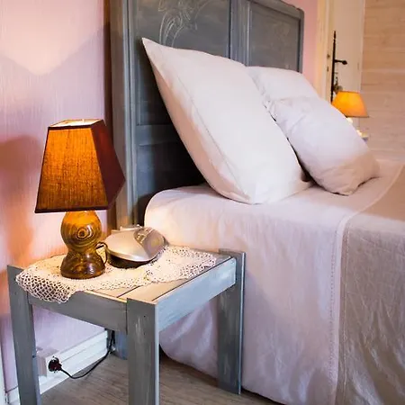 Bed and breakfast Aux Ronzieres 3*